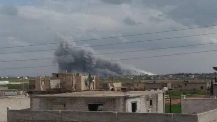 شهيد وجرحى بقصف لـ "ب ي د" على...