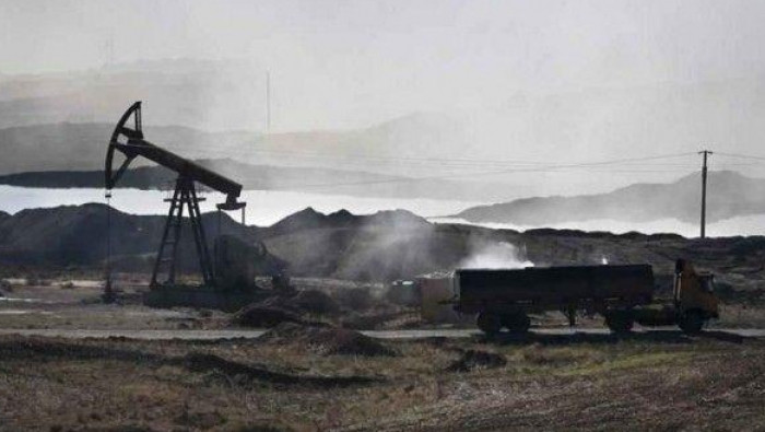 "قسد" تزود النظام بالنفط بإشرا...