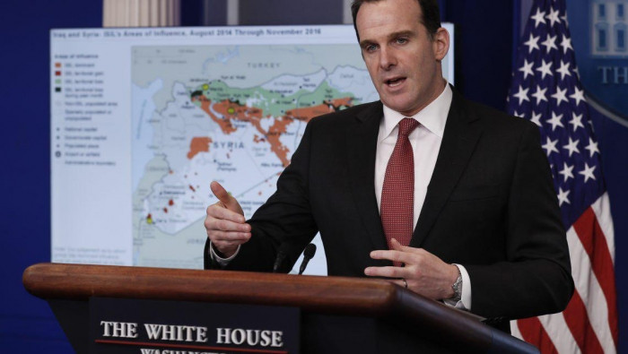 ترامب: "ماكغورك" متصنّع عيّنه...