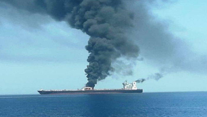 مصادر أمريكية: طاقم ناقلة النف...