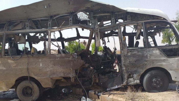 "د- اعش" يتبنى الهجوم على النظ...