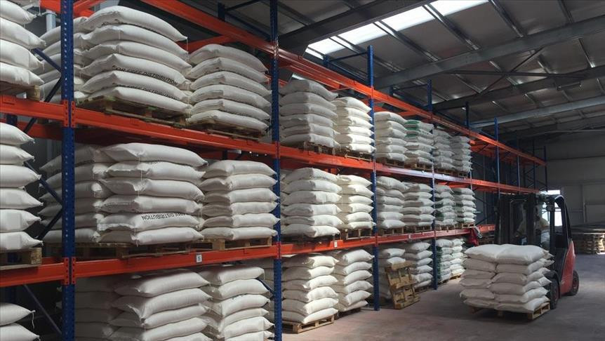 50 شاحنة طحين تصل شمال حلب قاد...