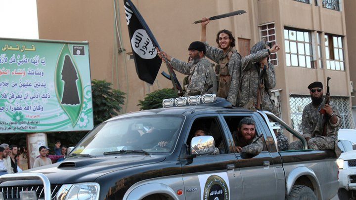 "قسد" تسيطر على "المحمودلي" وا...