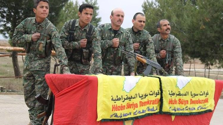 الوحدات الكردية تقتل عنصراً عر...