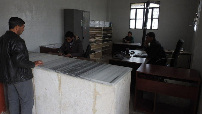 البدء بإصدار بطاقات شخصية إلكت...