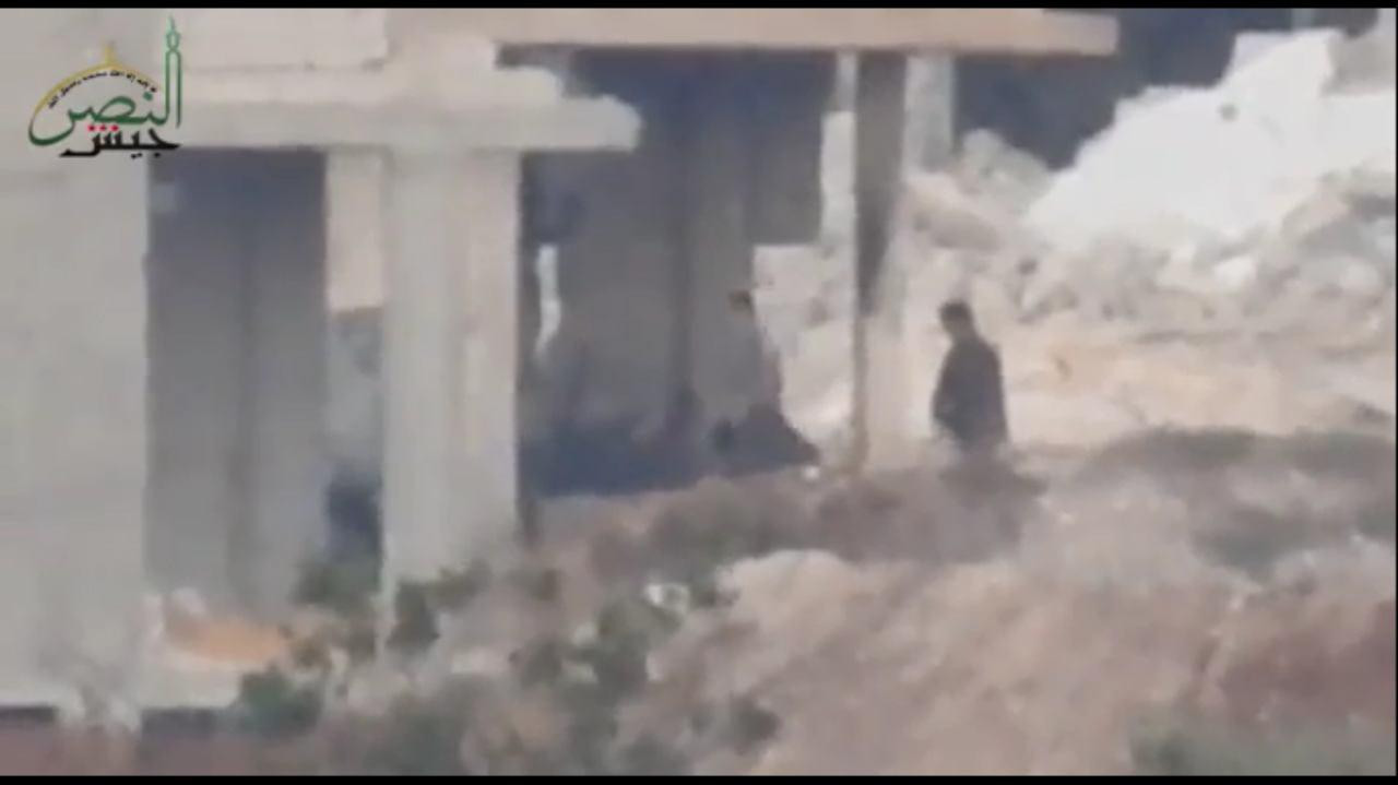 مقتل ضباط للنظام وقياديين لـ"ح...