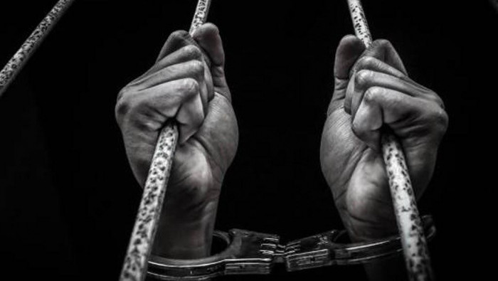 15 شخصاً قتلوا بسبب التَّعذيب...