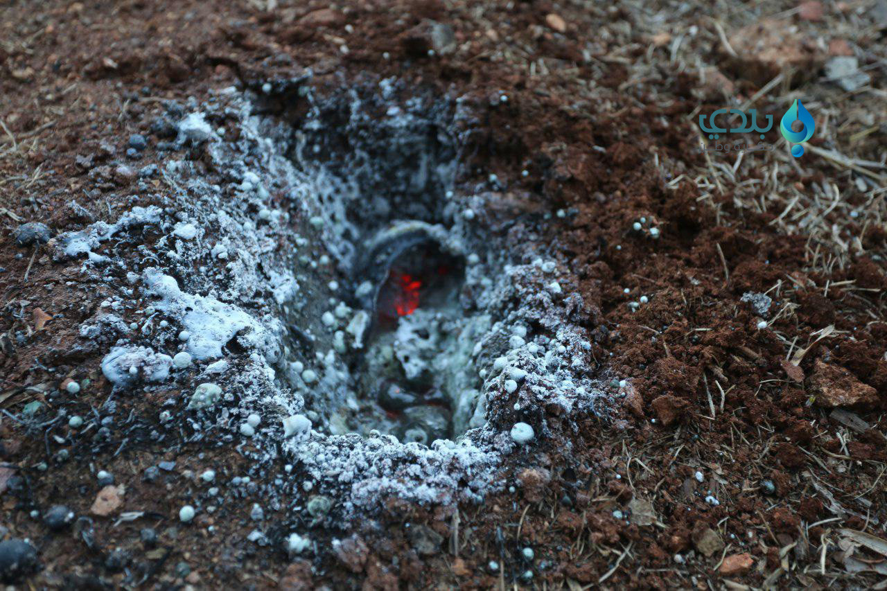 شهيد مدني بقنابل النظام الحارق...