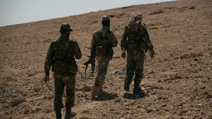 استشهاد ثلاثة مدنيين بنيران قو...