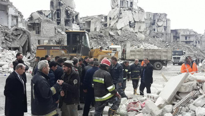 10 مبان تنهار شهريا في حلب ضحا...