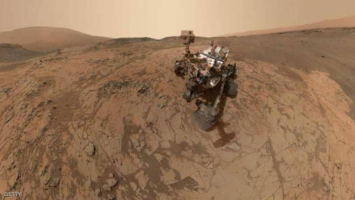 العثور على مواد عضوية تشير لوج...