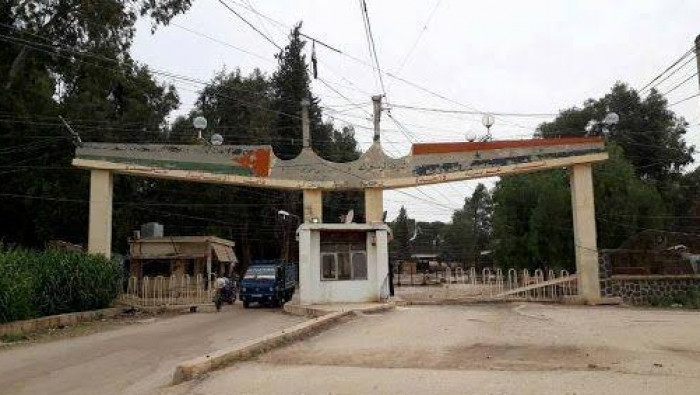 النظام يطرد مئات العائلات من م...