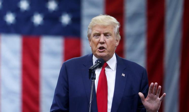 ترامب يعتزم إقامة منطقة آمنة ف...