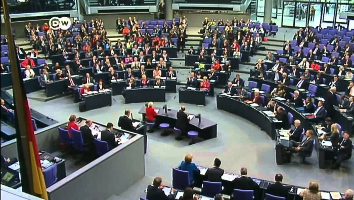 البرلمان الألماني يستعد لحظر "...