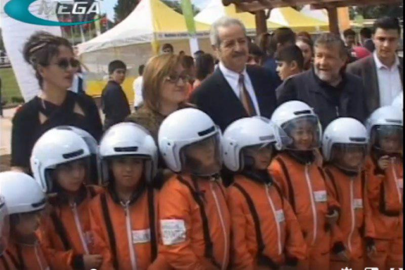 "فاتح الفضاء" يشارك في معرض ال...