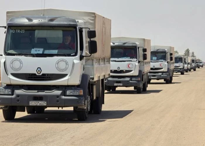 قافلة مساعدات ومحروقات تدخل ال...