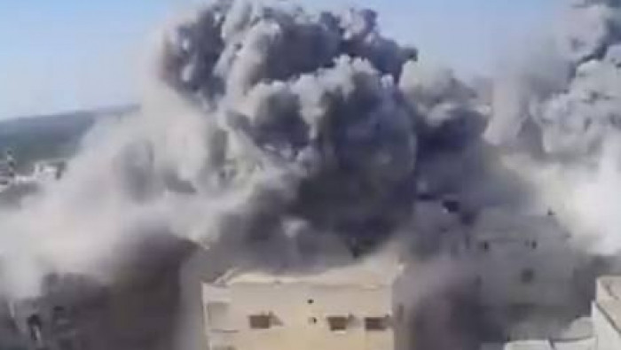 كاميرات مراقبة تكشف حجم القصف...