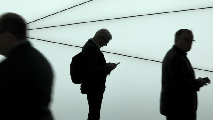 كيف يمكنك العثور على هاتفك الص...