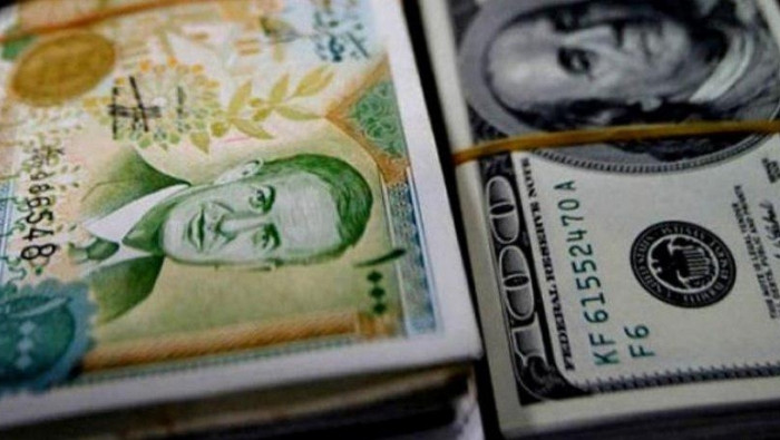 انهيار غير مسبوق لليرة السورية...