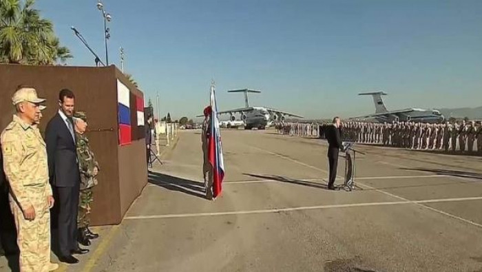 "بوتين" يتعهد لـ"الأسد" بمواصل...