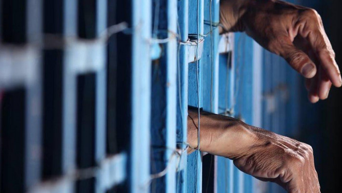 توثيق اعتقال 687 مدنيا في سوري...