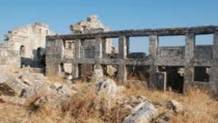 مصدر محلي يروي ما شاهده لحظة ا...