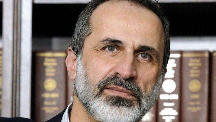 معاذ الخطيب ينتقد تصريحات الحر...