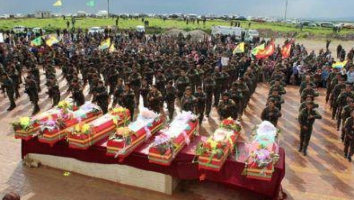 "قسد" تشيّع العشرات من قتلاها...