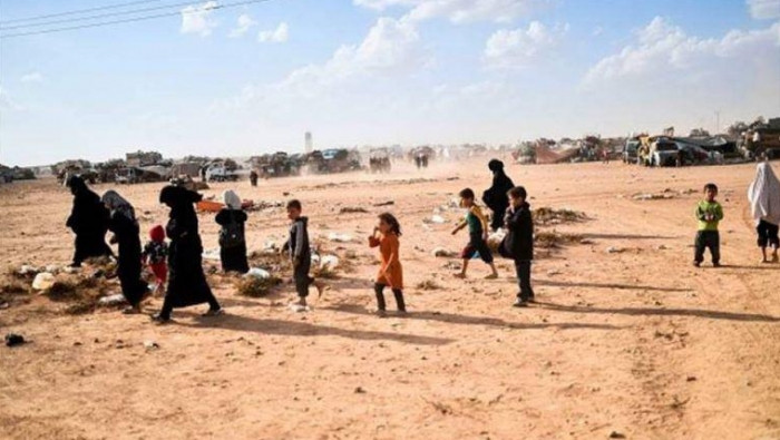 "قسد" تعتقل العشرات من أهالي د...