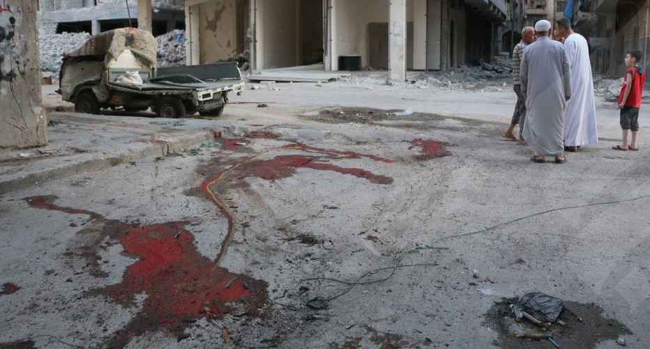 قوات النظام تقتل ثلاثة مصليين...