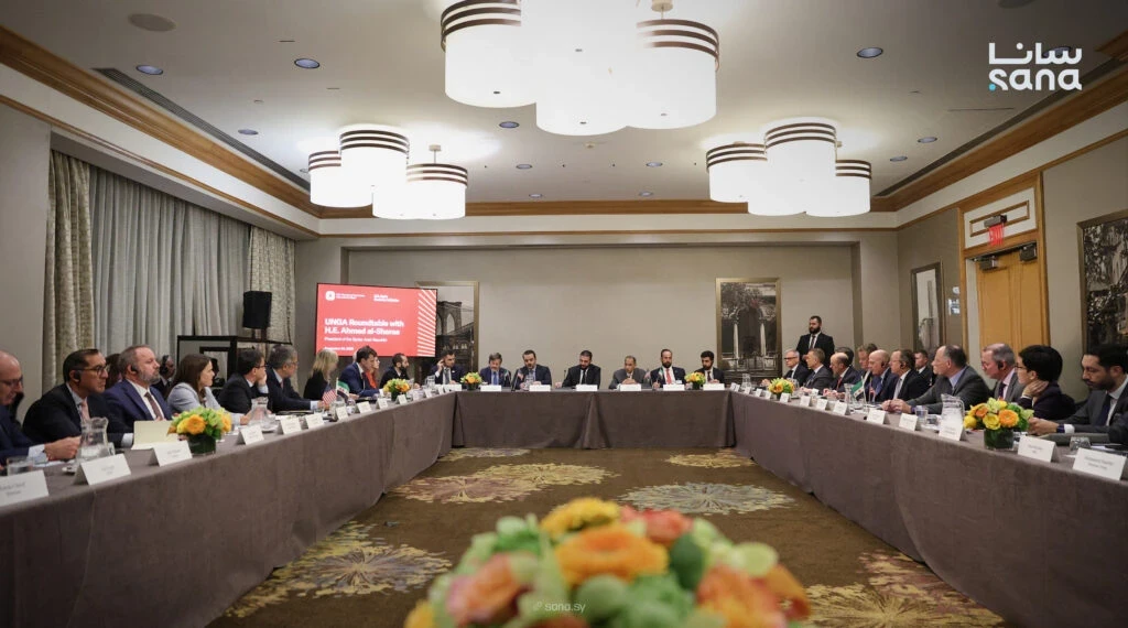 "الشرع" يبحث في نيويورك فرص ال...