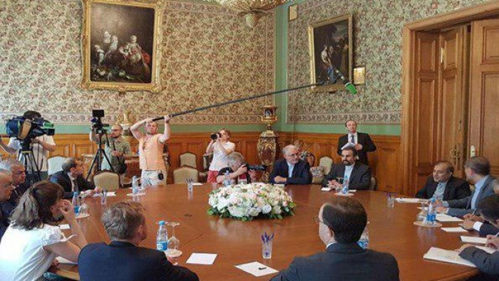 روسيا وإيران تبحثان الملف السو...