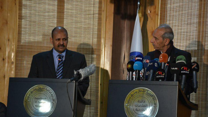 "الإدارة الذاتية" تسلم خمسة أط...