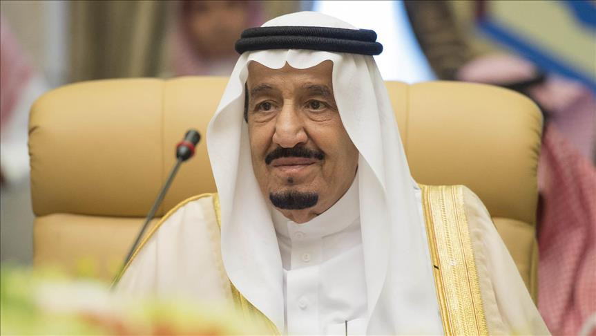 العاهل السعودي يستقبل حجاب ويؤ...