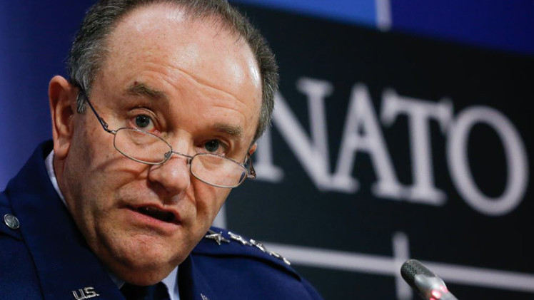 الناتو: روسيا والأسد يستخدمان...