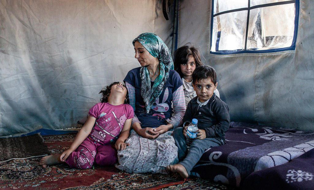 تقرير حقوقي: المرأة السورية نص...