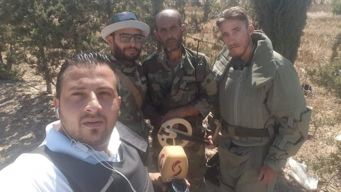 النظام يذلُّ مراسل "الإخبارية"...