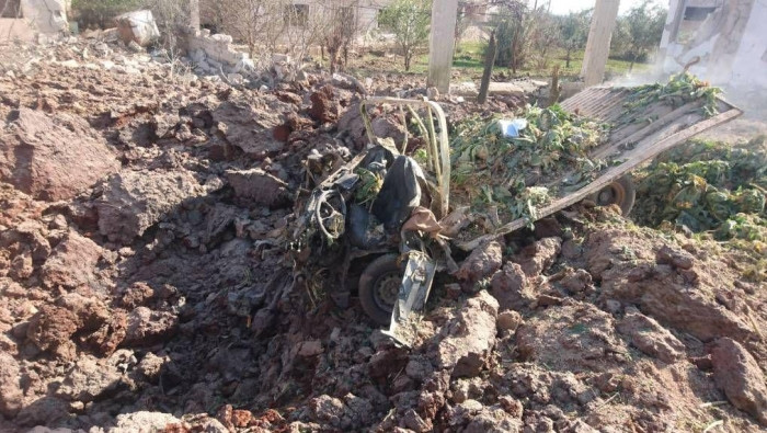 شهيد وجرحى بغارات روسية على ري...