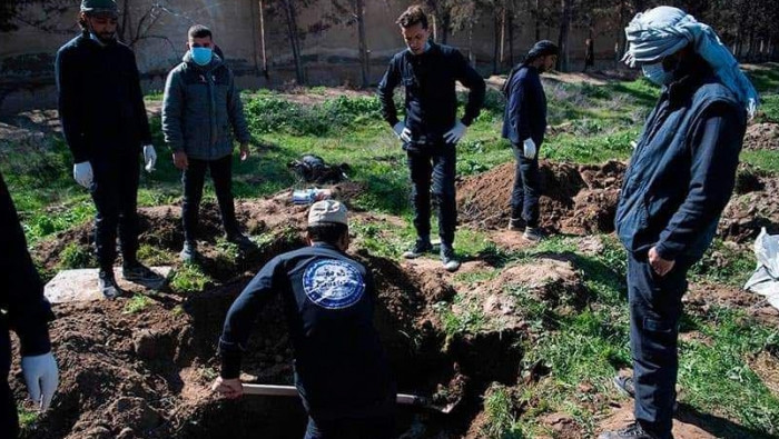 فريق الاستجابة ينتشل عشرات الج...