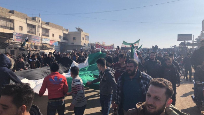 إغلاق الطرق المؤدية لباب الهوى...