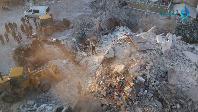 شهيدان وجرحى بقصف بالقنابل الع...