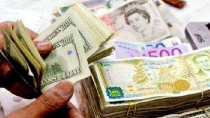 ارتفاع مفاجئ للدولار الأمريكي...