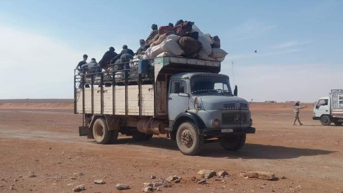 أهالي الركبان يطالبون الدول بع...