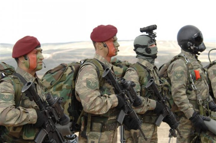 تركيا ترسل 180 عنصرا من القوات...