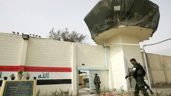 العراق يوسع سجونه لنقل عناصر د...