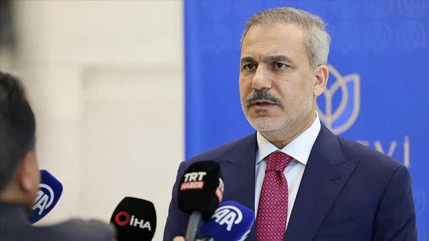 تركيا تحذّر "قسد" من استغلال ا...