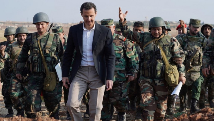 نظام الأسد يفصل مئات الموظفين...