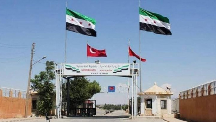 إدارة معبر "باب الهوى" تعلن اس...