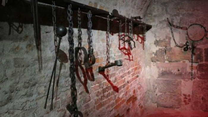 وفاة معتقلين من حرستا تحت التع...