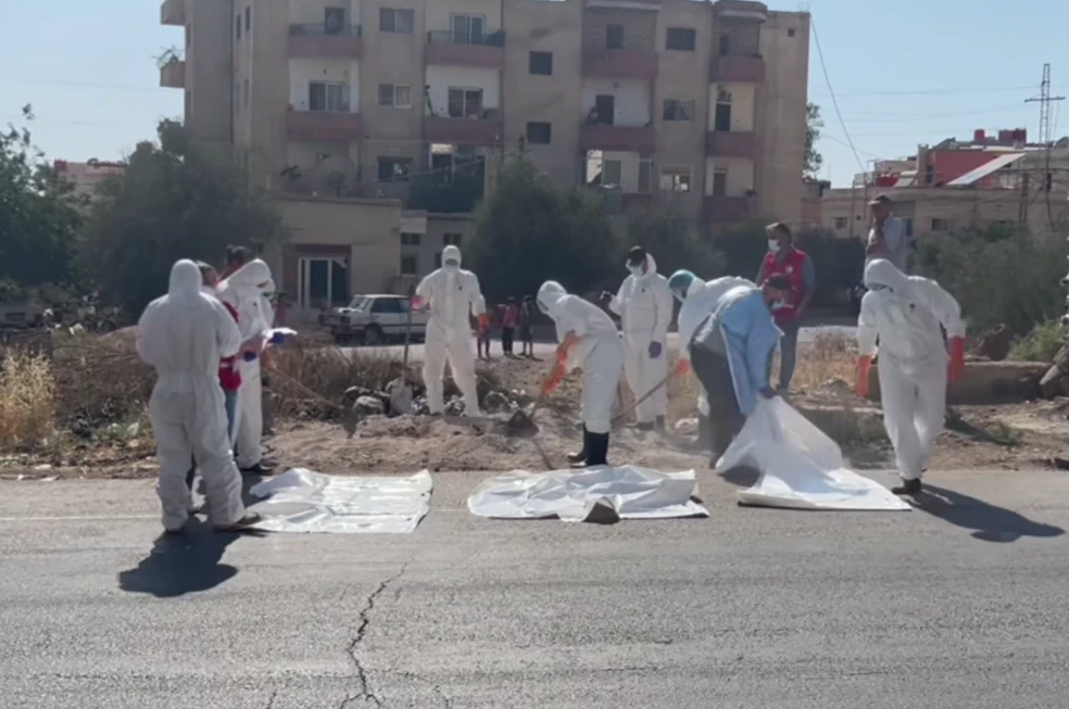 "الهلال الأحمر" ينتشل المزيد م...